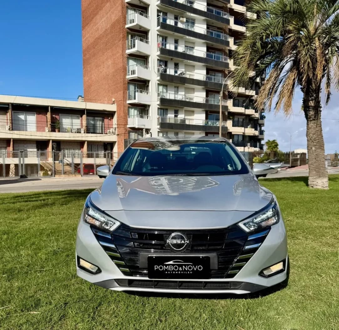 Nissan New Versa Exlusive 2024 foto 2